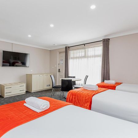 Mandala Ace Albany Hotel Екстериор снимка