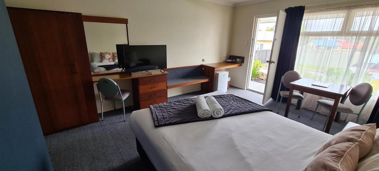 Mandala Ace Albany Hotel Екстериор снимка