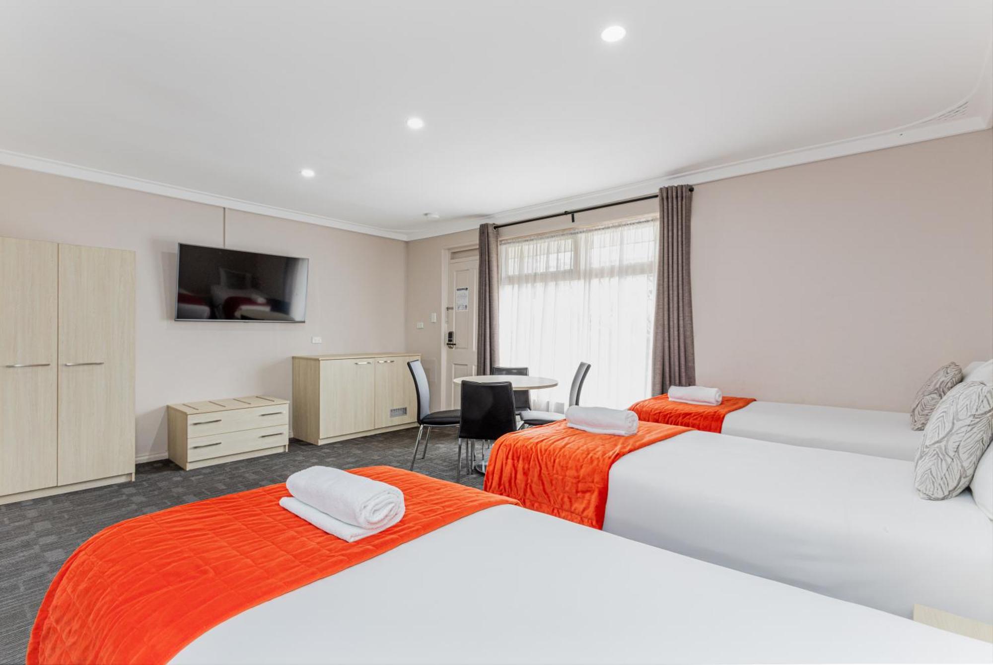 Mandala Ace Albany Hotel Екстериор снимка